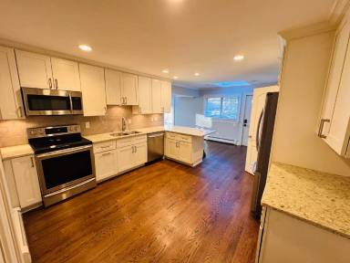 Main picture of 500 Hoffman Ln