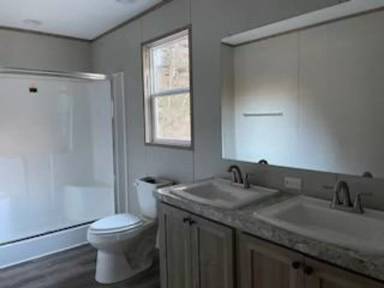 Main picture of 135 Parrothead Ln