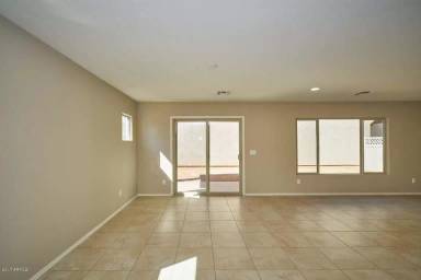 Main picture of 860 S Pheasant Dr