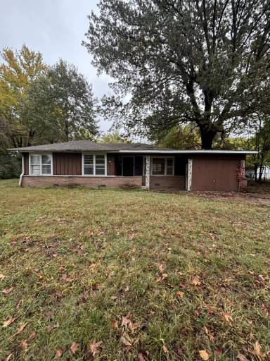 Main picture of 76 Hillcrest Circle Dr