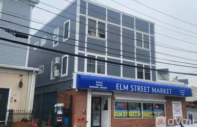 Main picture of 178 Elm St