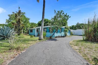 Main picture of 1124 NW 16th St