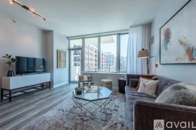 Main picture of River North Commons