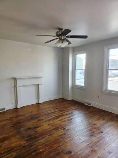 Main picture of 9 S Spring Garden St
