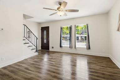 Main picture of 619 Old Stage Rd