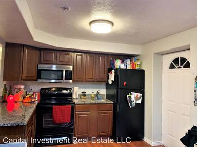 Main picture of 3938 S Lake Vista Dr