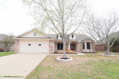 Main picture of 2303 Ridgeway
