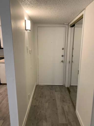 Main picture of River Oaks Condominiums