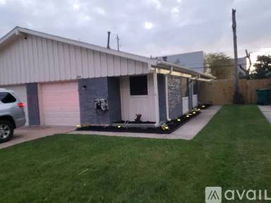 Main picture of 1815 Bahama Dr