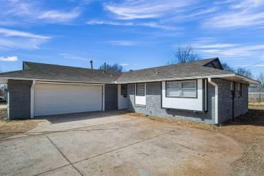 Main picture of 1121 Sunvalley Dr