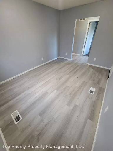 Main picture of 941 M St SW