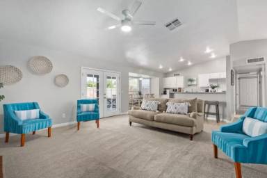 Main picture of 804 W Nopal Pl