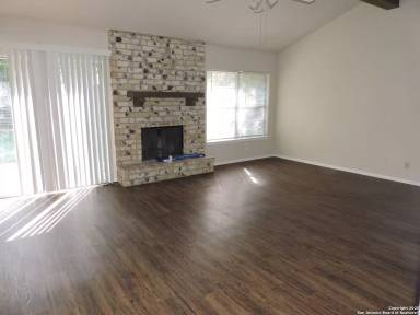 Main picture of 1218 Saint Lawrence St
