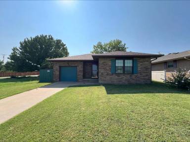 Main picture of 2426 S Willard Ave