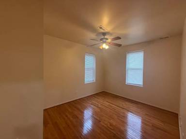 Main picture of 2911 Greenmount Ave