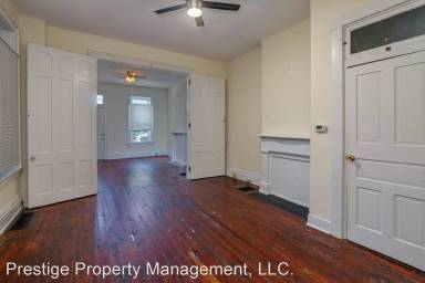 Main picture of 30 E University Ave