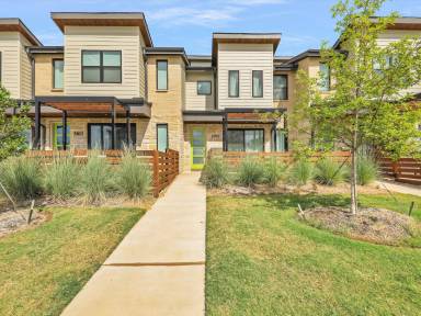 Main picture of 3791 Rosemont Dr
