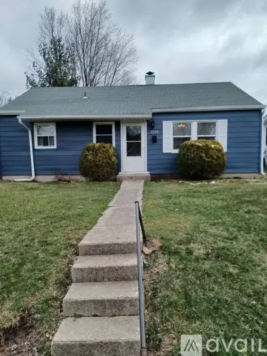 Main picture of 2206 Lafayette St