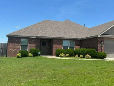 Main picture of 2090 Eagle Dr