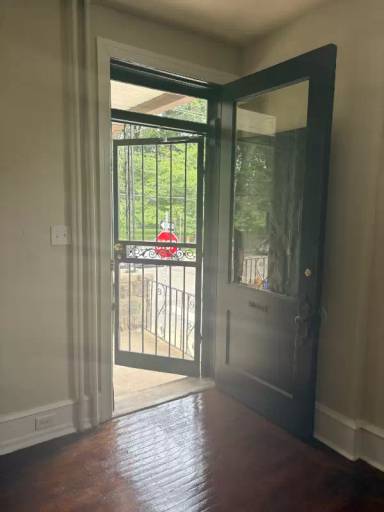 Main picture of 429 S 51st St
