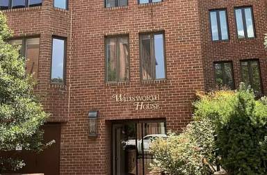Main picture of 1045 31st St NW