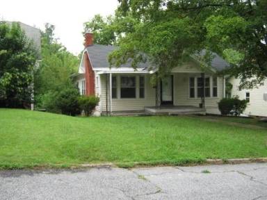 Main picture of 1111 Forrest St
