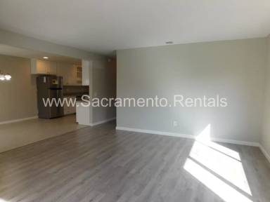 Main picture of 2529 S Whitney Blvd