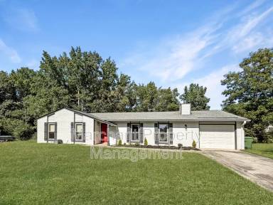 Main picture of 5 Oak Hollow Ct