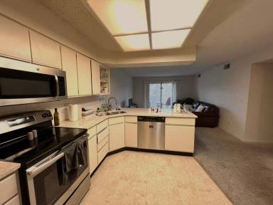 Main picture of 221 Woodside Dr