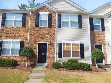 Main picture of Creekside Townhomes