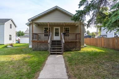 Main picture of 418 N 4th St