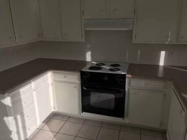 Main picture of 1908 S Pride St
