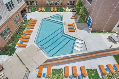 Main picture of 183 And Whitestone