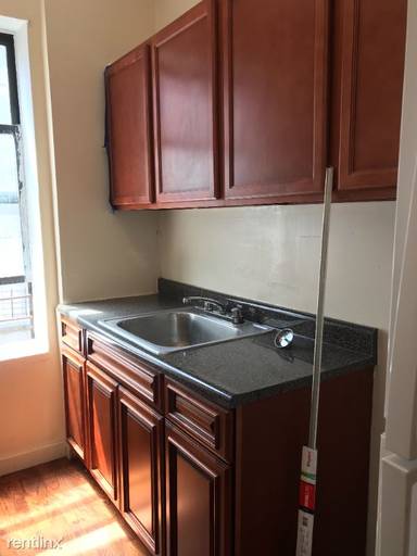 Main picture of 1226 Lincoln Pl