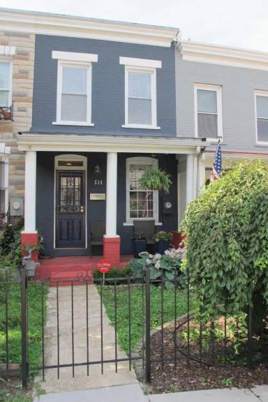 Main picture of 544 Newton Pl NW