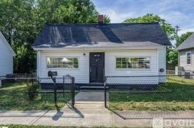 Main picture of 8 Taylor St