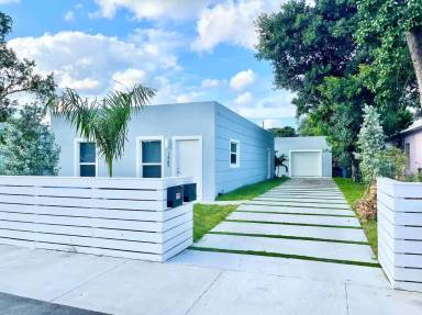 Main picture of 1489 NW 55th St