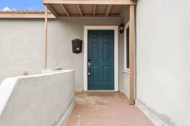 Main picture of 802 E 3rd Ave