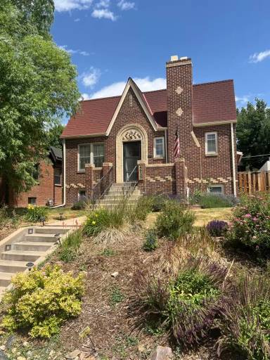 Main picture of 4615 W 32nd Ave
