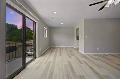 Main picture of 5385 E Princess Anne Rd