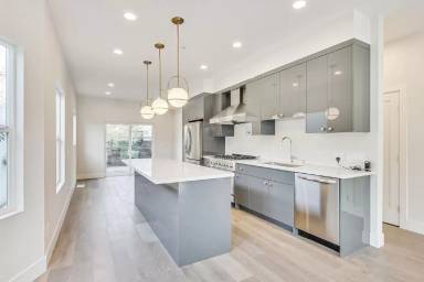 Main picture of 594 62nd St