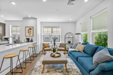 Main picture of 3000 Schindler Ct