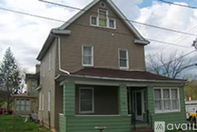 Main picture of 1444 Mayfield Ave