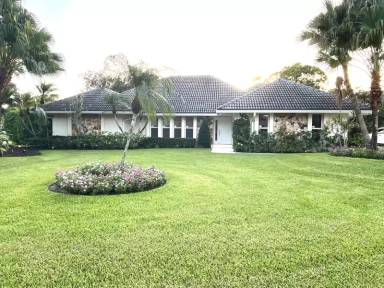 Main picture of 6 Balfour Ct