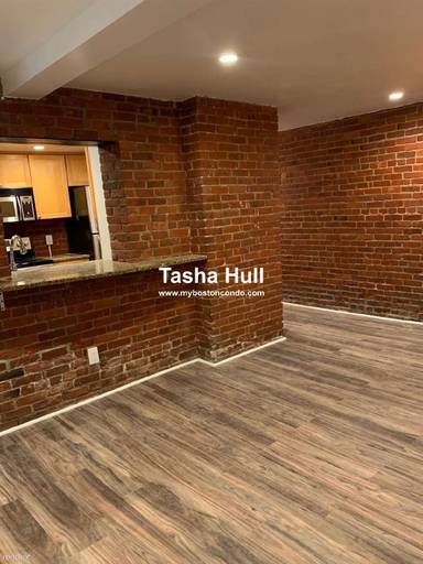 Main picture of 95 Gainsborough St