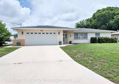 Main picture of 484 E Shade Dr
