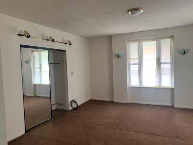 Main picture of 407 Lawson Ave