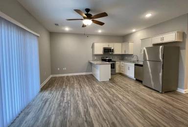 Main picture of 131 Bellbrook Ln