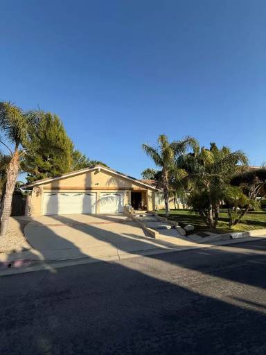Main picture of 11501 Seminole Cir