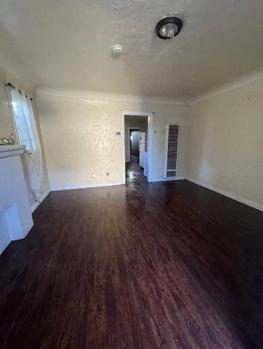 Main picture of 7011 Bonsallo Ave